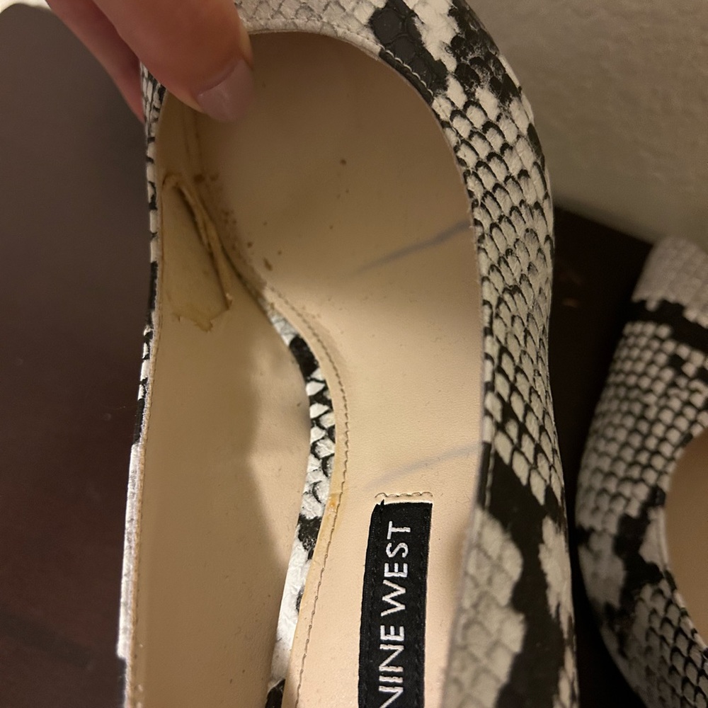 Heels 👠 - Picture 3 of 5